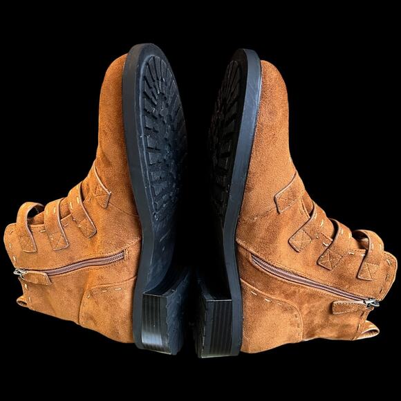 Aerosoles Arezzo Women's Size 10 buckle bootie faux suede brown boot - Picture 10 of 14